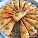 عرضه انواع باقلوا استانبولی