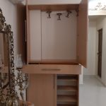 جاکفشی و رخت آویز