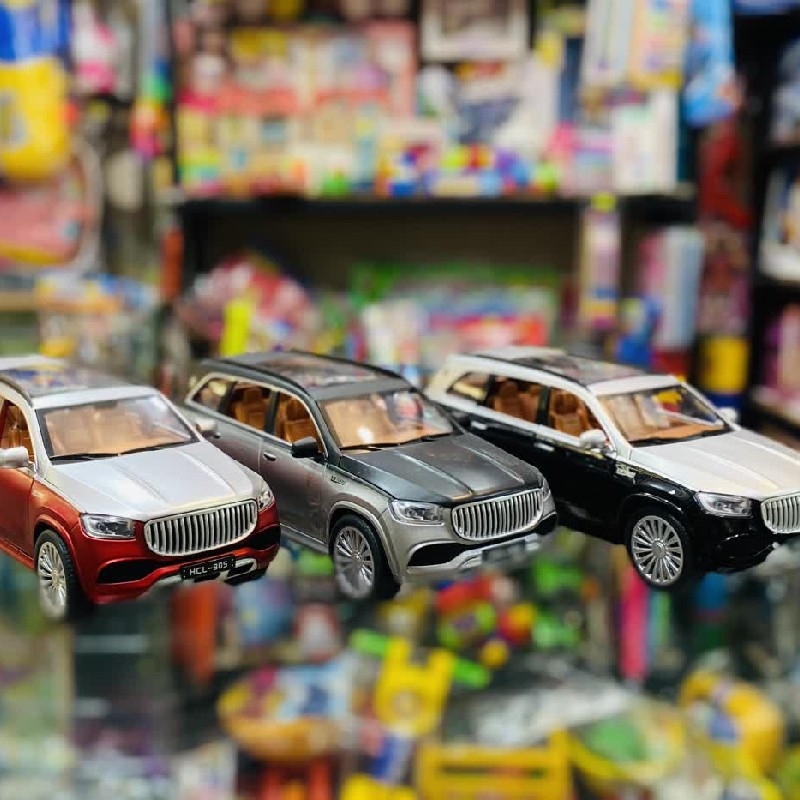 ماشین فلزی بنز