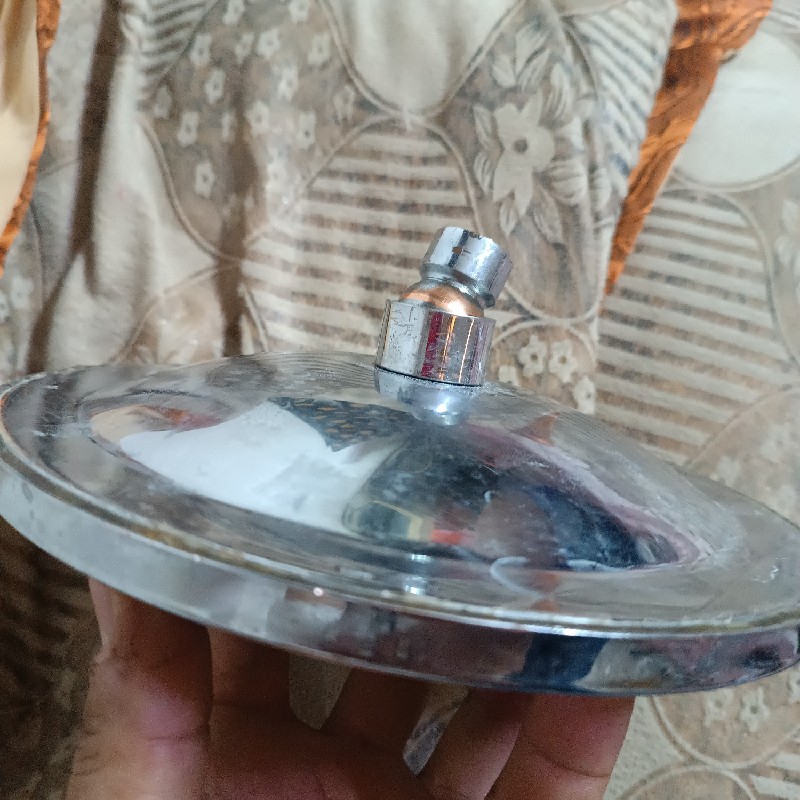 سردوش برنجی