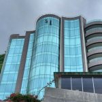 پیچ رولپلاک نما شست‌وشو نمای ساختمان