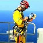 پیچ رولپلاک نما شست‌وشو نمای ساختمان